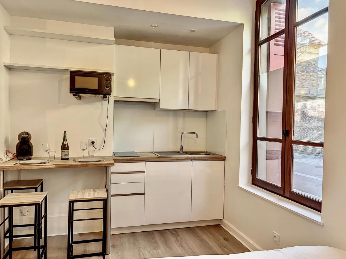 Rose Apartment *